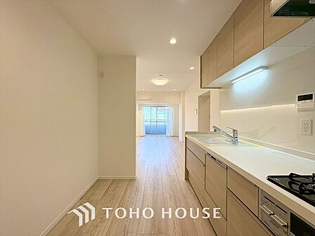 【KITCHEN】◆ワクワク◆開放的で機能性も高いシステムキッチン。お子様は毎日のご飯にワクワク！
