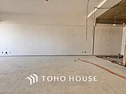 【改装中】「想像していた以上に広い」が写真を撮っているときの感想です。家事動線に配慮したプランによりご家族がくつろげる明るく広い空間が確保できました。