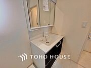 【WASHROOM】◆快適◆煌びやかな暮らしの中にも忘れたくない快適さ。大きな収納が助けてくれます。