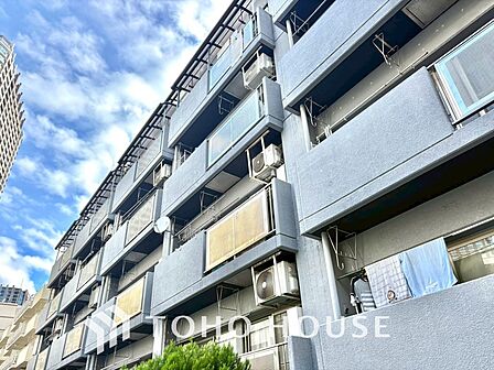 【APPEARANCE】◆陽光◆が差し込む。この開放的な空間に家族の笑顔が集う。家族が一緒に過ごす空間は明るく、そして居心地よく。