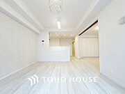 【LIVING】◆Sunshine◆光が燦々と入り、いるだけで気持ちいい。「開放的でゆとりあるお部屋です。」