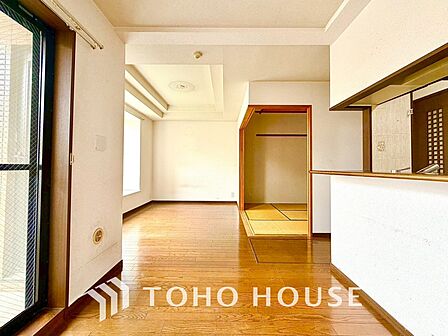 現在改装中◆陽光◆が差し込む。この開放的なLDKに家族の笑顔が集う。家族が一緒に過ごす空間は明るく、そして居心地よく。