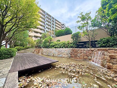 【Breeze、 green scent】澄み切った空気。移ろう季節の中、ゆっくりと流れる時間。幸せを噛みしめる穏やかな生活。