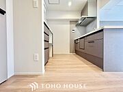 【KITCHEN】◆家族のおはよう◆の声を笑顔で迎えてあげられるシステムキッチン。朝ごはんが楽しみでちょっと早起きしたくなるんです。