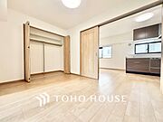 ◆色彩◆この空間に放たれた光は華美なまでに演出されたデザイン。流れる時をより芳醇なコーヒーの様な色彩奏でるアダージョ。そして情景豊かな作品のような暮らしがイメージできる。