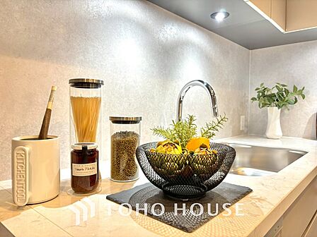 太陽に愛された邸宅は各居室へ暖かな日差しが降り注ぎます。
