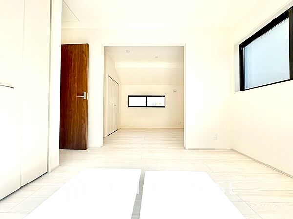 寝室を拡大表示