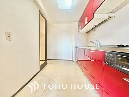 *改装中*◆家族のおはよう◆の声を笑顔で迎えてあげられるシステムキッチン。朝ごはんが楽しみでちょっと早起きしたくなるんです。