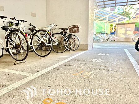 【BICYCLE PAEKING LOT】◆駐輪場◆快適な生活には欠かせない自転車。開放的な駐輪場がございます。