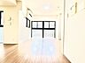 室内：明るいリビングこそ居心地のいい暮らしが待っているのだと思う。
