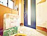 玄関：【Urban Comfort】都市の利便性と落ち着いた住環境。洗練された暮らしを叶える住まい。
