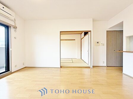 【LIVING】◆扉を◆開くとこの景色。家族の”おかえり”の声が聞こえてきそう。
