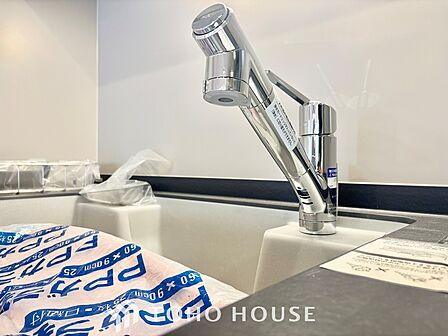 【Kitchen】キッチンは家族の絆を育む大切な空間。シンプルで使い易いSystemKitchenで愉しく作る料理は愛情のある美味しいご馳走に。