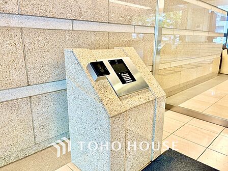 【オートロック】これがあるだけで防犯レベルは格段にあがる。女性の住まいでも安心、安全。
