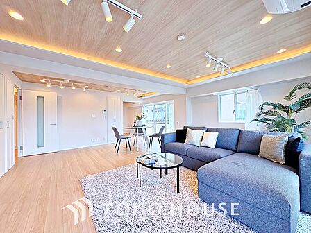 使いやすく、明るい洋室に仕上がります。子供部屋や趣味のお部屋にご利用できます。ご自身で家具などを配置し、素敵な空間を創り上げられます。