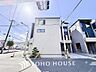 駐車場：◆雨に濡れずに移動できるガレージ◆お車から玄関ドアまで屋根が覆う安心の設計。雨の日の買い物帰りや、小さなお子様を連れての乗り降りも濡れずにスムーズに行える利便性の高さが魅力です。