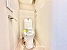トイレ：◆トイレ◆トイレも全て新品に交換されており、清々しく新生活を始めることができます。白基調の清潔感のある空間に生まれ変わりました。