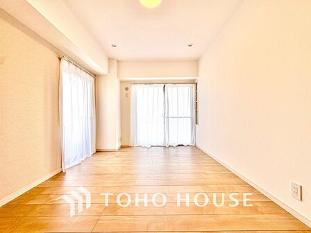 【居室】主寝室としても、お子様のお部屋としても使いやすい一室です。