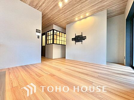 【LIVING】◆Sunshine◆光が燦々と入り、いるだけで気持ちいい。「開放的でゆとりあるお部屋です。」