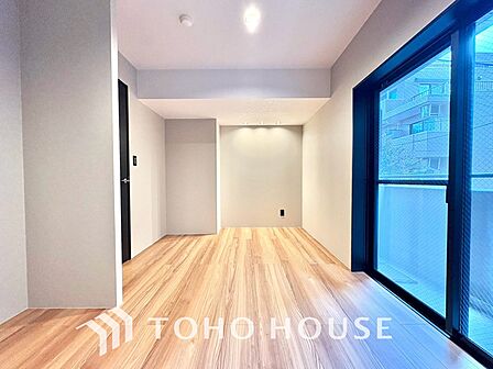 【PRIVATE ROOM】◆属毛離裏◆子は父を手本とし、母に愛育されて成長する。家族の深い繋がり。いつまでも大切にしたい。