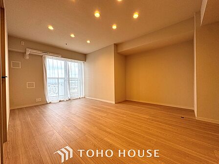 【Quietness】プライベートなお部屋では静かに時を過ごしたい。読書をして、物思いにふける・・光りに満たされた安らぎの空間をがここにはあります。