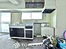 キッチン：【改装中】◆愛育◆キッチンは家族の絆を育む大切な空間。シンプルで使い易いSystemKitchenで愉しく作る料理は愛情のある美味しいご馳走に。家族で使える広々としたダイニングキッチンです。