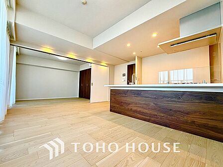 【LIVING】◆Sunshine◆光が燦々と入り、いるだけで気持ちいい。「開放的でゆとりあるお部屋です。」
