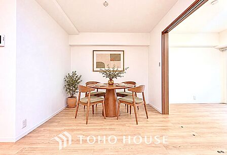 家族みんなの笑顔が、笑い声が絶えない幸せいっぱいのこの場所で新たな生活が始まる※この画像の家具の配置には、CGによる加工を施しております。