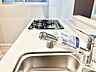 キッチン：◆愛育◆キッチンは家族の絆を育む大切な空間。シンプルで使い易いSystemKitchenで愉しく作る料理は愛情のある美味しいご馳走に。