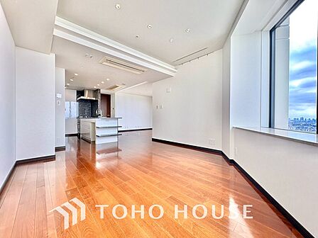 【LIVING】◆Sunshine◆光が燦々と入り、いるだけで気持ちいい。「開放的でゆとりあるお部屋です。」