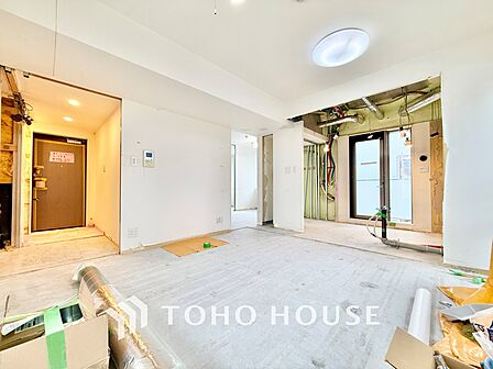 ◆隠された美しさ◆流麗な音楽が流れているような繊細でいながら整然かつ堅牢なこの空間。この空間は確かに美しい。しかし、そこには美しさ以上のものが隠されている。