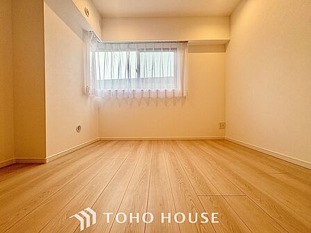 【Private room】感性を育むプライベートルームはシンプルでスマートな空間。好みの空間で読書をしたり、音楽を聞いたりと一人の時間も充実したものにできます。
