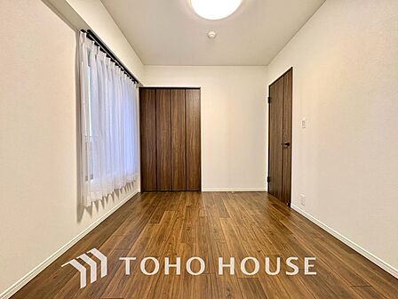 【PRIVATE ROOM】◆属毛離裏◆子は父を手本とし、母に愛育されて成長する。家族の深い繋がり。いつまでも大切にしたい。