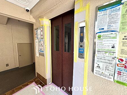 ほんの少しのこだわり。ちょっとした色使いがその家がもつ雰囲気、趣（おもむき）を携え、暮らす家族や訪ねてくる友人・知人に新鮮な香りを運んできます。