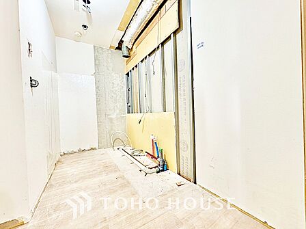【浴室】一日の疲れをゆっくり癒してくれる、落ち着いた浴室空間です。
