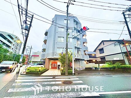 ◆瀟洒な空間◆落ち着きのある彩が見事に調和させた瀟洒な空間を演出。ここに集まる家族の会話と笑顔が絶え間なく続く幸せな空間。