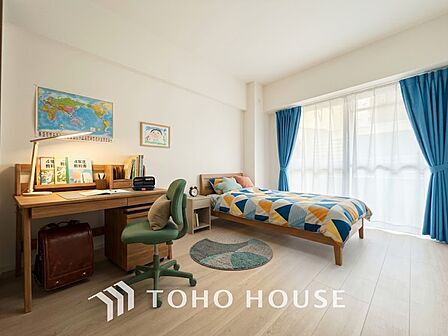 ※生成AIによるイメージです。家具・小物は販売価格に含まれません。【PRIVATE ROOM】◆属毛離裏◆子は父を手本とし、母に愛育されて成長する。家族の深い繋がり。いつまでも大切にしたい。