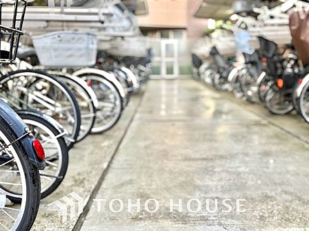 【BICYCLE PAEKING LOT】◆駐輪場◆快適な生活には欠かせない自転車。開放的な駐輪場がございます。