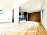 リビング/ダイニング：現在建築中◆眩い◆光が燦々と入り、家族の笑顔を照らす。「いつまでも続いて」と願う夢のような毎日がここにある。