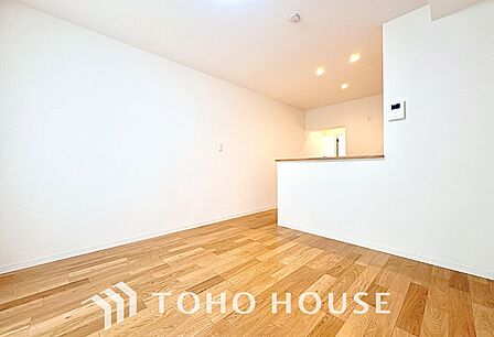 「想像していた以上に広い」が写真を撮っているときの感想です。家事動線に配慮したプランによりご家族がくつろげる明るく広い空間が確保できました。