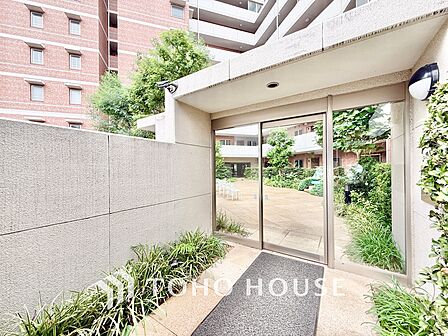 ◆ここに在る◆事も無げに美しく、伝えるには筆舌に尽くし難い。豪華絢爛や華美と言う事ではなく、住まう者にとって暮らし易く心地がいいと言う美しさがこの住まいには込められている。