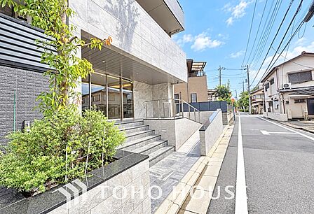 建物の佇まいから始まる住まい選び。室内とあわせて、現地ならではの空気感もお確かめください。