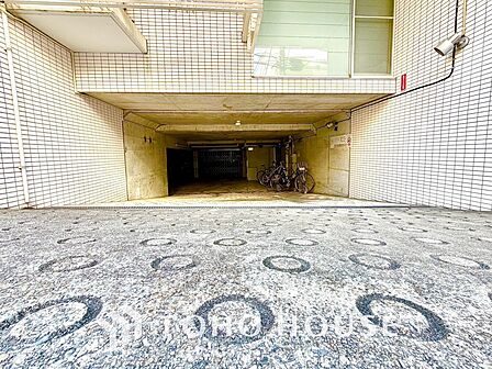 【PARKING】◆愛車を◆安全に駐車できる駐車場がございます。