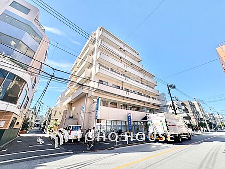 ◆共有空間◆些細な事でほっぺを膨らまして怒る君。それでも僕達はこれからも一緒だよ。喧嘩をしても離れたくないから一つはさんだ同じ場所にいる。分かるよ。そこに君が