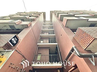 外観:漂う上質な空気感、マンションに入れば「おかえりなさい」と笑顔で迎えてくれるエントランス。最良の心配りを感じるマンションでした。 外観:漂う上質な空気感、マンションに入れば「おかえりなさい」と笑顔で迎えてくれるエントランス。最良の心配りを感じるマンションでした。