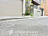 外観：【FRONT ROAD】◆閑静な街◆にそびえ立つ。風が緑を揺らし心癒される住まい。