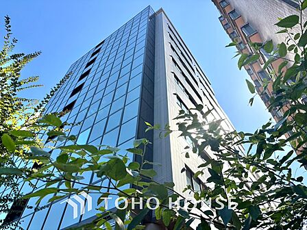 漂う上質な空気感、マンションに入れば「おかえりなさい」と笑顔で迎えてくれるエントランス。最良の心配りを感じるマンションでした。