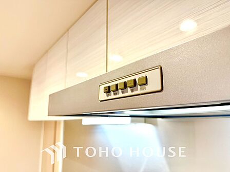 【KITCHEN】◆開放的◆後片付けが楽なシステムキッチン。収納スペースの充実！