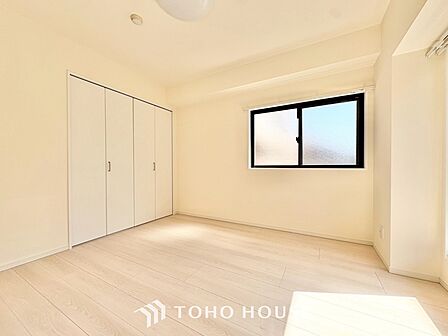 ◆色彩◆この空間に放たれた光は華美なまでに演出されたデザイン。流れる時をより芳醇なコーヒーの様な色彩奏でるアダージョ。そして情景豊かな作品のような暮らしがイメージできる。