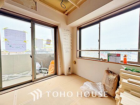 【改装中】◆瀟洒な空間◆落ち着きのある彩が見事に調和させた瀟洒な空間を演出。ここに集まる家族の会話と笑顔が絶え間なく続く幸せな空間。